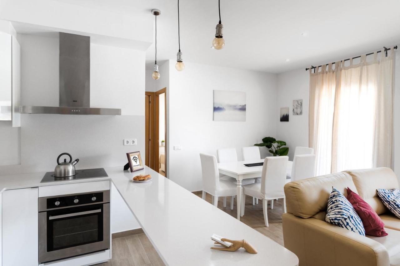 Maka Beach Apartment V 卡斯特尔德费尔斯 外观 照片
