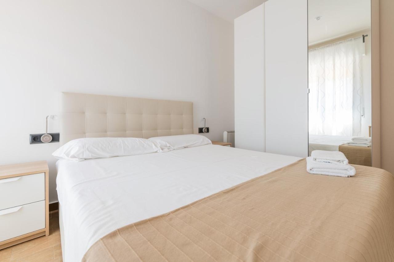 Maka Beach Apartment V 卡斯特尔德费尔斯 外观 照片